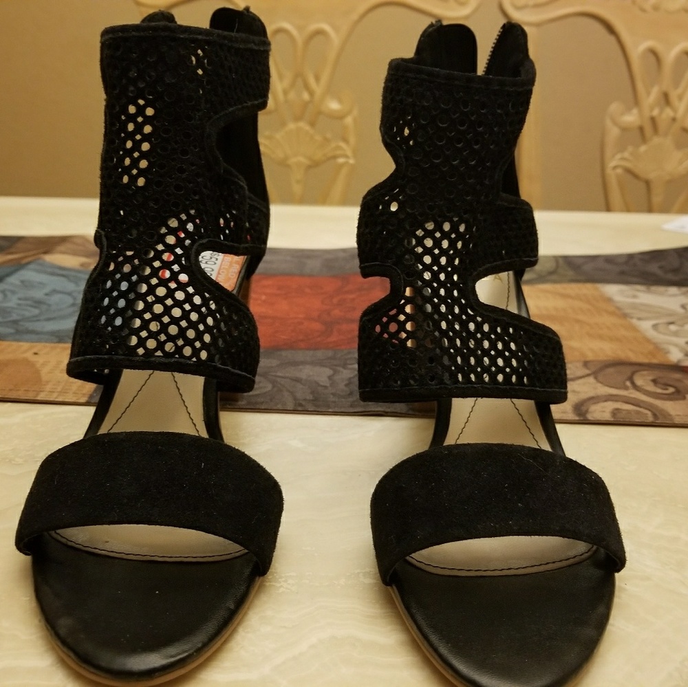Black platform Heels